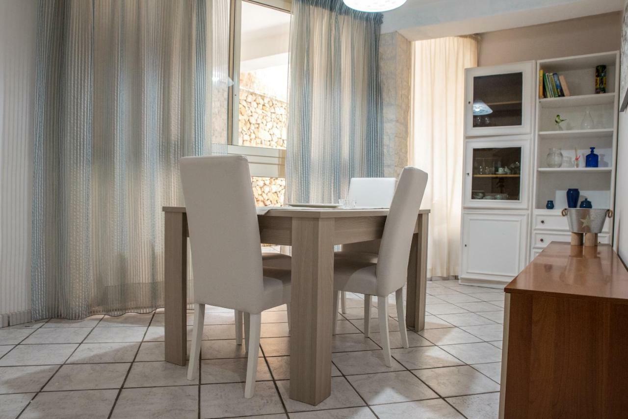 Casa Vacanze Margherita Porto Torres Exterior foto