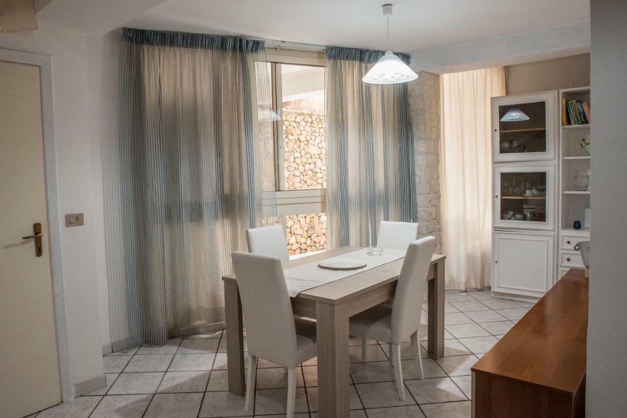 Casa Vacanze Margherita Porto Torres Exterior foto